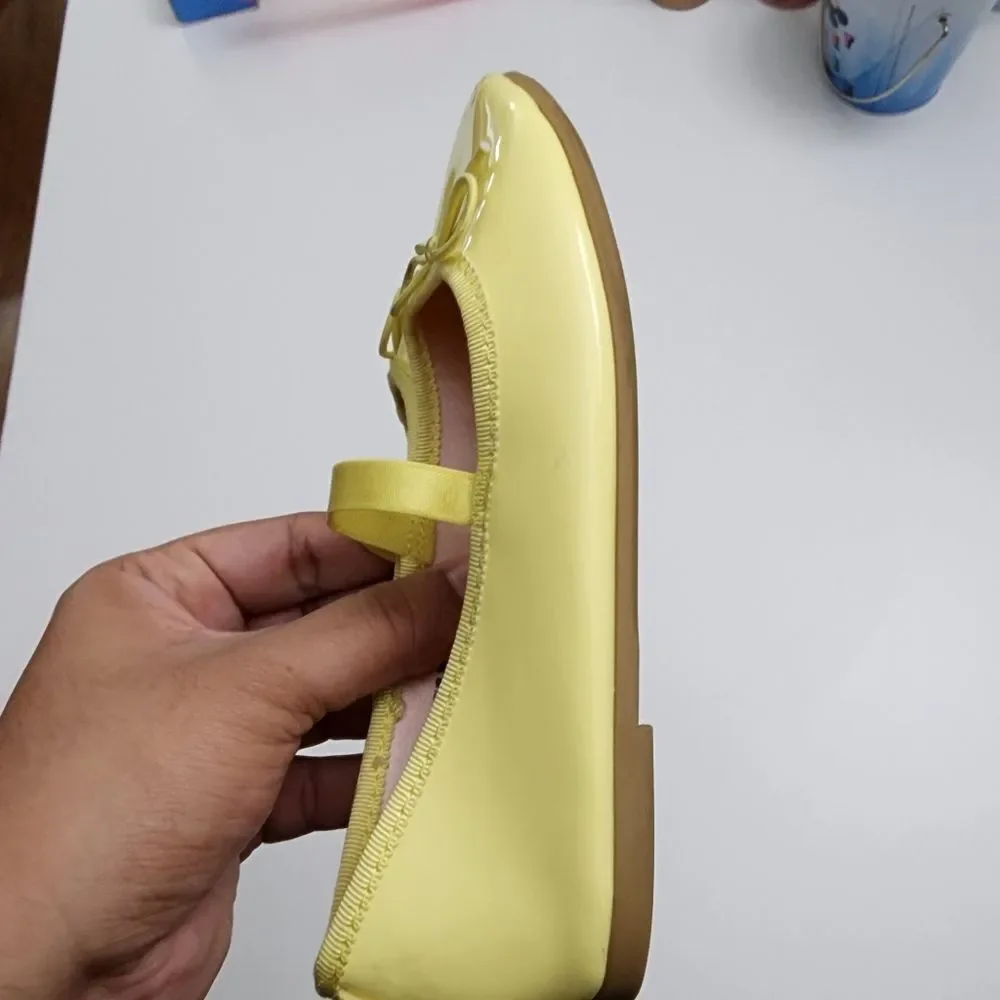 H&M Girls Yellow Patent Mary Jane Ballet Flats Shoes Size 12.5